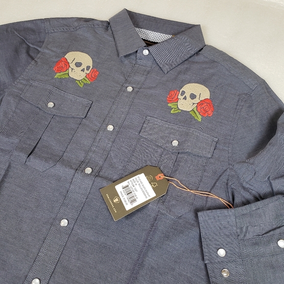 NWT Howler Men's Medium Skulls n' Begonias Gaucho Snapshirt Western Southwestern
